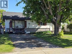 404 WILLIS STREET Quesnel, BC V2J 1C9