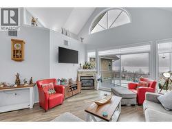 This photo has the owners furnishings but they have now been removed. - 