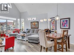 This photo has the owners furnishings but they have now been removed. - 