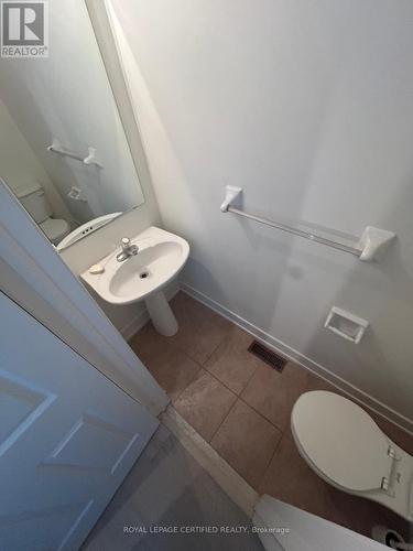 5612 Thorn Lane, Burlington, ON - Indoor Photo Showing Bathroom