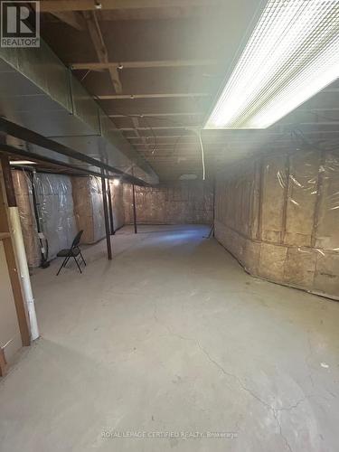5612 Thorn Lane, Burlington, ON - Indoor Photo Showing Garage