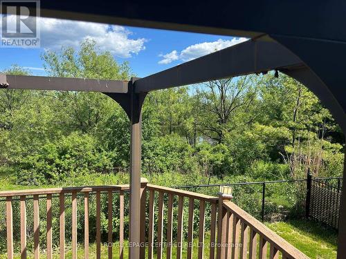 5612 Thorn Lane, Burlington, ON - Outdoor