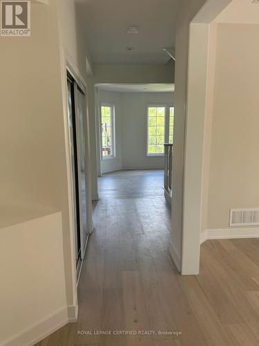 5612 Thorn Lane, Burlington, ON - Indoor Photo Showing Other Room