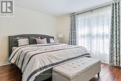 3268 Mainsail Crescent, Mississauga, ON - Indoor Photo Showing Bedroom