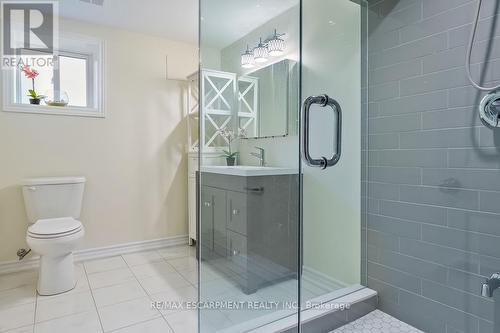 3268 Mainsail Crescent, Mississauga, ON - Indoor Photo Showing Bathroom