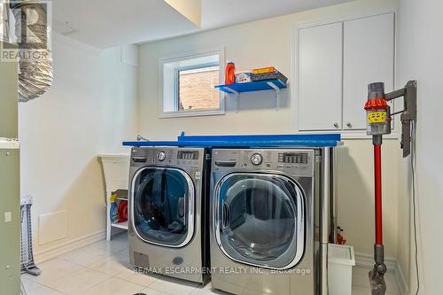 3268 Mainsail Crescent, Mississauga, ON - Indoor Photo Showing Laundry Room