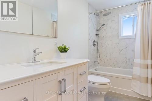 3268 Mainsail Crescent, Mississauga, ON - Indoor Photo Showing Bathroom