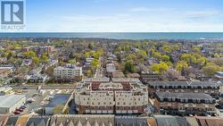34 FAIRHEAD MEWS Toronto, ON M4E 3Y4