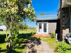 25607 WOODBINE AVENUE Georgina, ON L4P 3E9