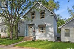 236 I AVENUE N  Saskatoon, SK S7L 0G4