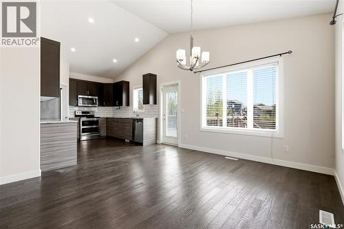 270 Newton Link, Saskatoon, SK - Indoor Photo Showing Kitchen