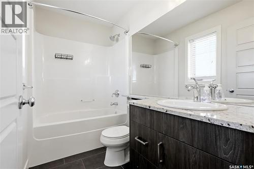 270 Newton Link, Saskatoon, SK - Indoor Photo Showing Bathroom