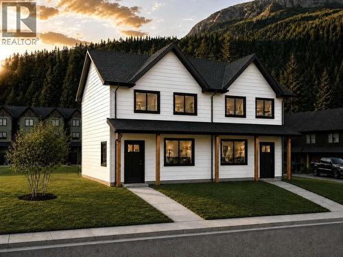 1013 Keystone Crescent Unit# 40  Revelstoke, BC V0E 2S0