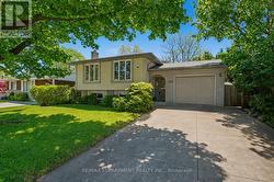 304 ST ANDREWS DRIVE  Hamilton, ON L8K 5K4