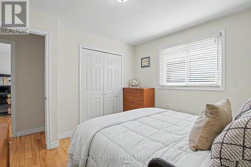 304 St Andrews Drive, Hamilton, ON - Indoor Photo Showing Bedroom