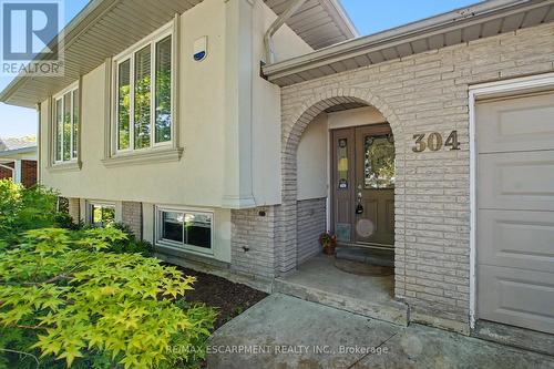 304 St Andrews Drive, Hamilton, ON - Outdoor With Exterior