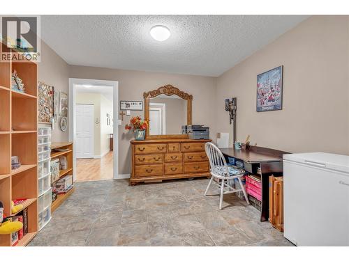 14406 Latimer Avenue, Summerland, BC - Indoor