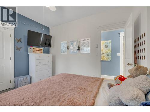 14406 Latimer Avenue, Summerland, BC - Indoor Photo Showing Bedroom
