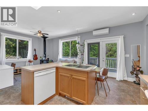14406 Latimer Avenue, Summerland, BC - Indoor