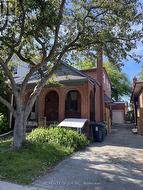 UPPER - 48 TORRENS AVENUE Toronto, ON M4K 2H8