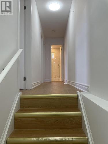 UPPER - 48 TORRENS AVENUE , Toronto, Ontario M4K 2H8 4