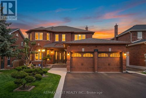 27 GOLDEN MEADOW ROAD  Barrie, ON L4N 7E6