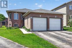 61 STOLLAR BOULEVARD Barrie, ON L4M 6N3
