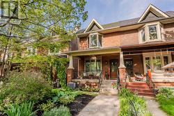 111 RAINSFORD ROAD Toronto, ON M4L 3N8