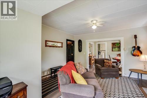 902 Fell Street, Nelson, BC - Indoor Photo Showing Other Room