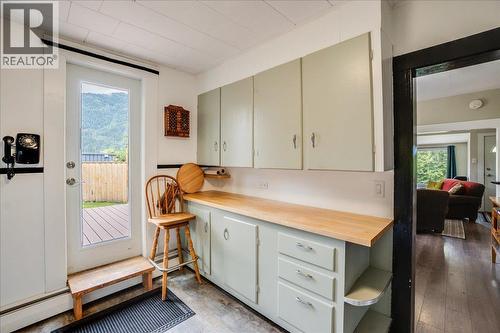 902 Fell Street, Nelson, BC - Indoor Photo Showing Other Room