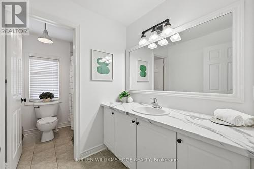 5444 Sundial Road, Burlington, ON - Indoor Photo Showing Bathroom