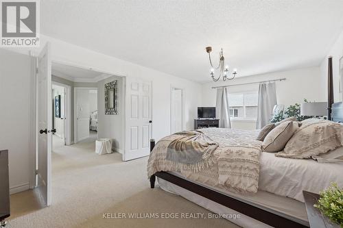 5444 Sundial Road, Burlington, ON - Indoor Photo Showing Bedroom