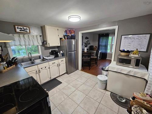 128 Robinson Road, Amherst Head, NS 