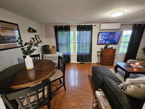 128 Robinson Road, Amherst Head, NS 