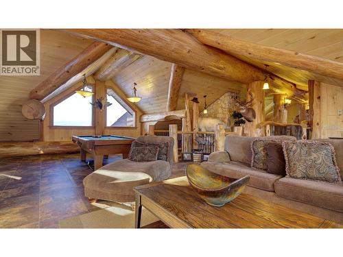 1255 Prosperity Way, Williams Lake, BC - Indoor Photo Showing Living Room