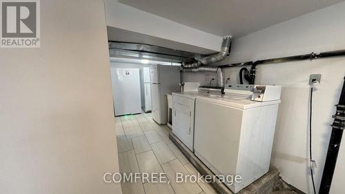 3277 Baby Street, Windsor, ON - Indoor Photo Showing Laundry Room