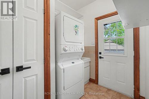 3 Kimini Drive, Ottawa, ON - Indoor Photo Showing Laundry Room