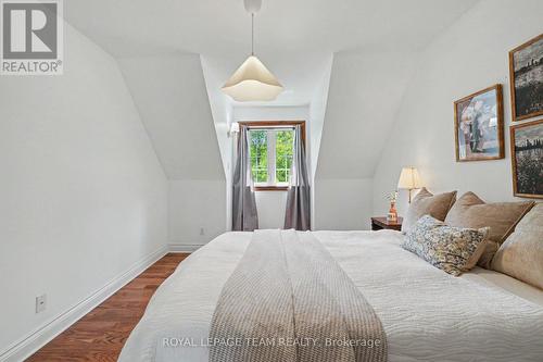 3 Kimini Drive, Ottawa, ON - Indoor Photo Showing Bedroom
