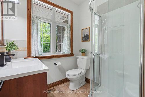 3 Kimini Drive, Ottawa, ON - Indoor Photo Showing Bathroom