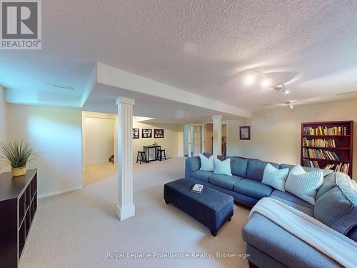 100 Bay Breeze Street, Prince Edward County (Ameliasburg Ward), ON - Indoor Photo Showing Living Room