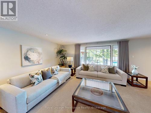 100 Bay Breeze Street, Prince Edward County (Ameliasburg Ward), ON - Indoor Photo Showing Living Room