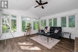 Sunroom at the back of the house - 