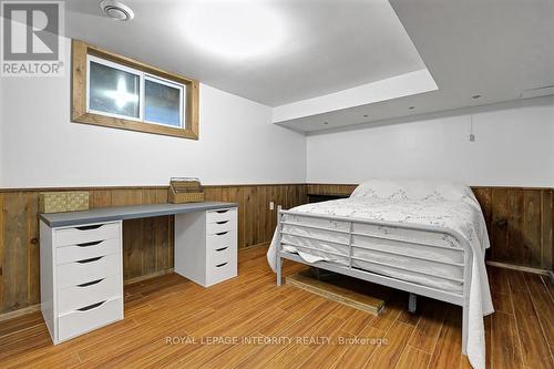 2414 Mcgee Side Road, Ottawa, ON - Indoor Photo Showing Bedroom