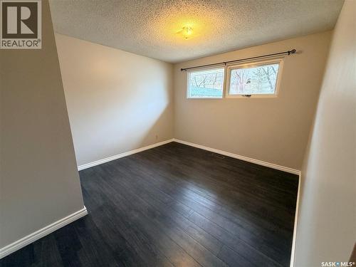 70 Lindsay Drive, Saskatoon, SK - Indoor Photo Showing Other Room