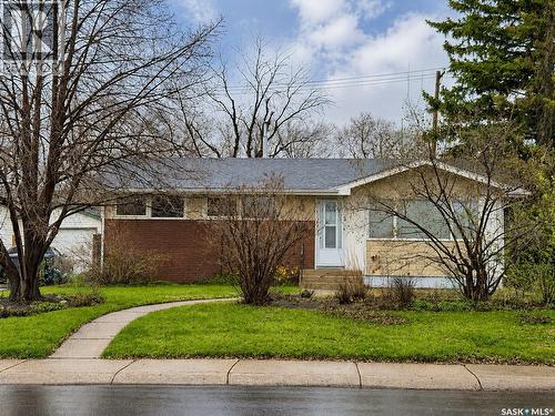 70 Lindsay Drive, Saskatoon, SK - Outdoor