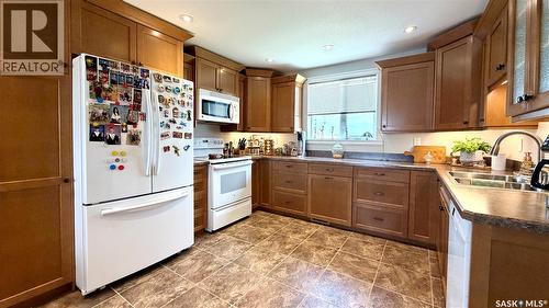 East Craik Acreage, Craik, SK - Indoor Photo Showing Kitchen With Double Sink