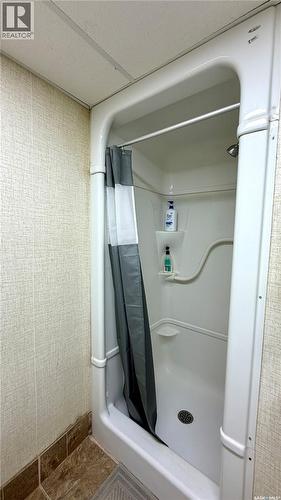 East Craik Acreage, Craik, SK - Indoor Photo Showing Bathroom