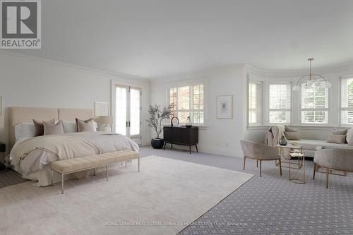 76 Binscarth Road, Toronto, ON - Indoor Photo Showing Living Room