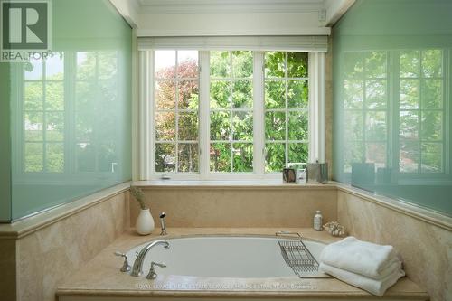 76 Binscarth Road, Toronto, ON - Indoor Photo Showing Bathroom