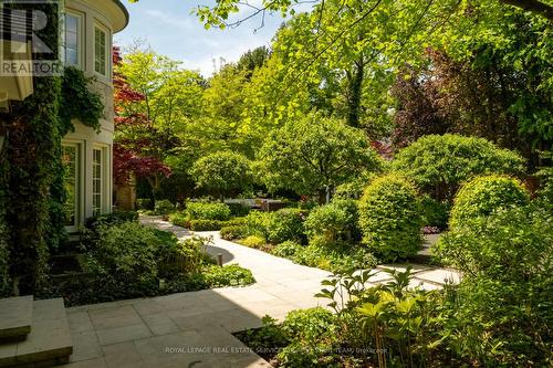 76 Binscarth Road, Toronto, ON - Outdoor